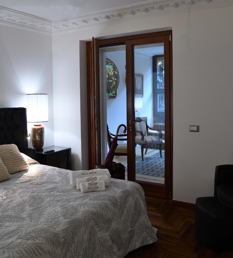 Hotel Regal House Roma Capucci 6 Exterior foto